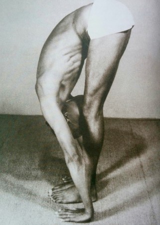 Uttanasana pathabi jois